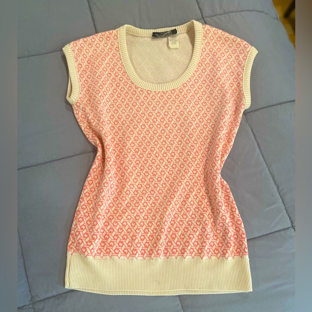 🌺🌺GIVENCHY knit top! Barbie pink & beige small